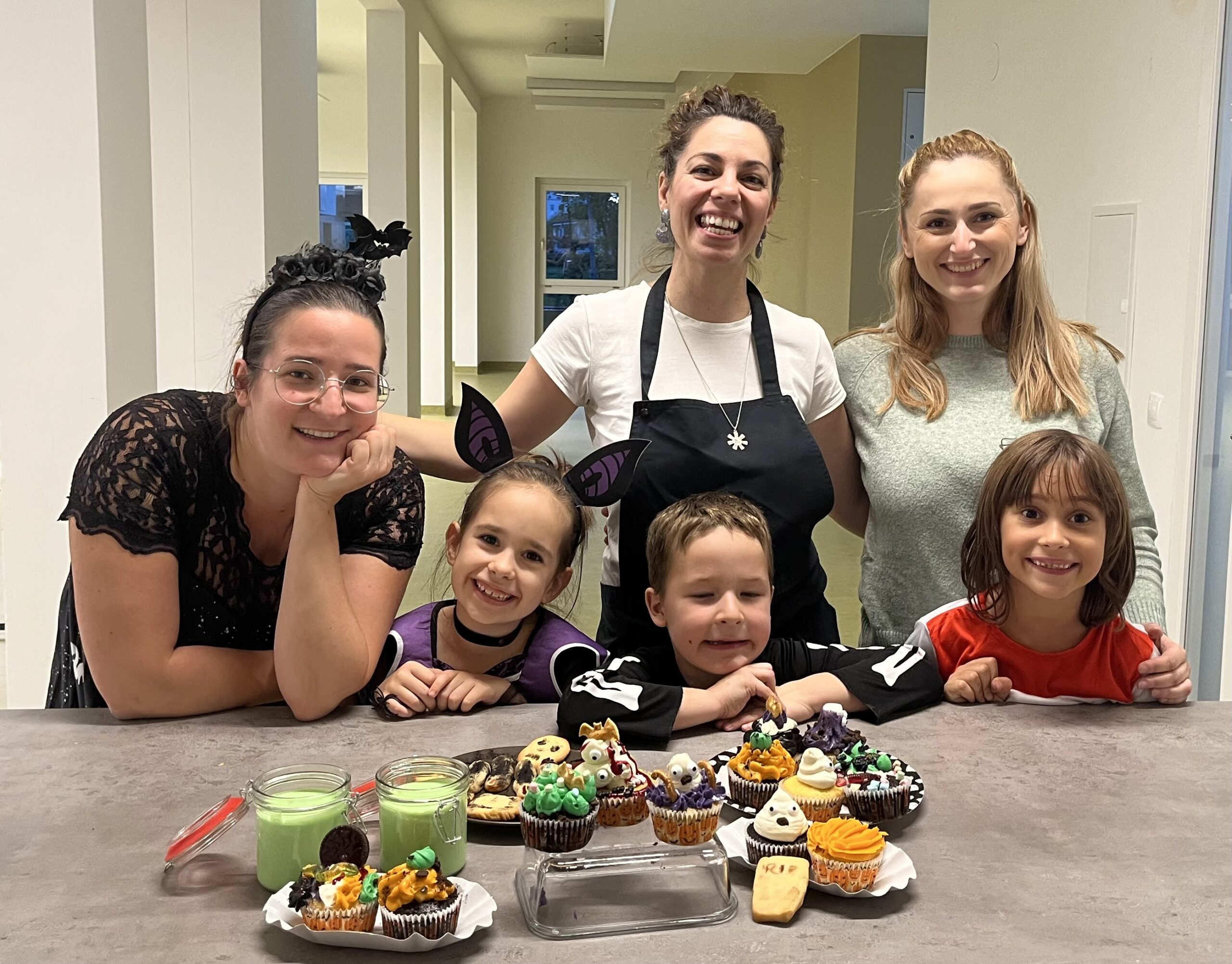 Halloween Baking Party - Image 12